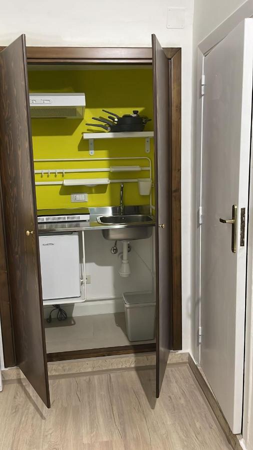 Casa Vittoria Hotel Палермо Екстериор снимка
