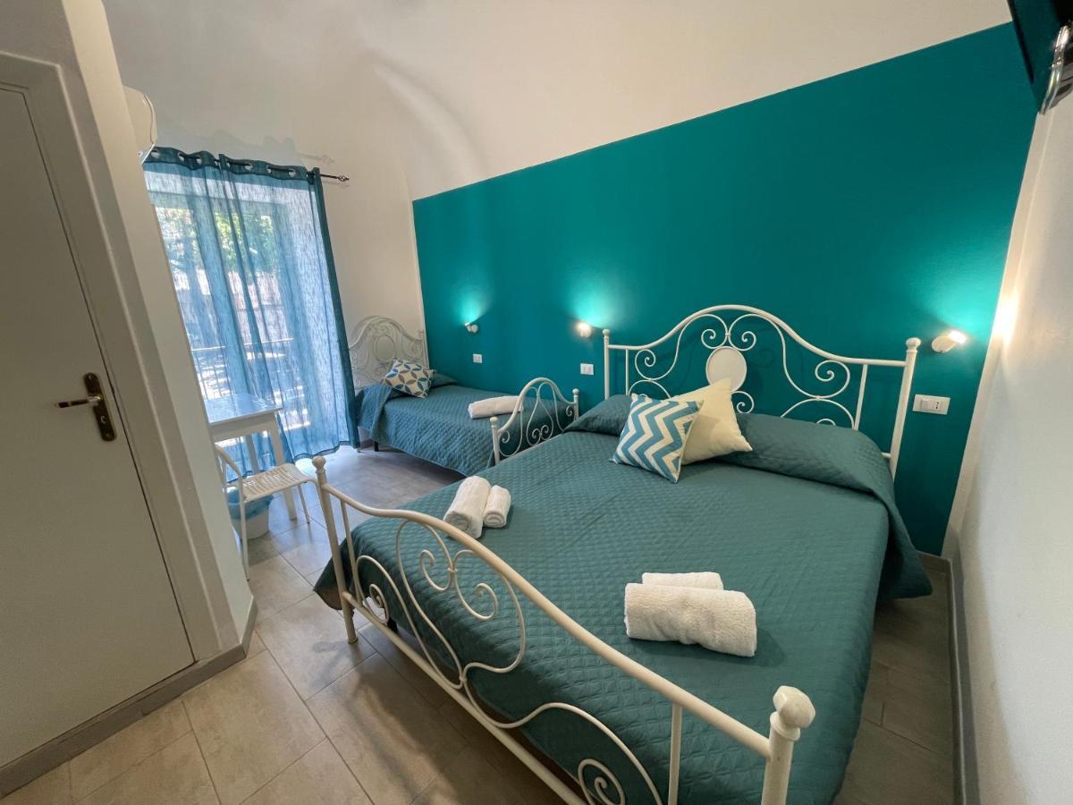 Casa Vittoria Hotel Палермо Екстериор снимка