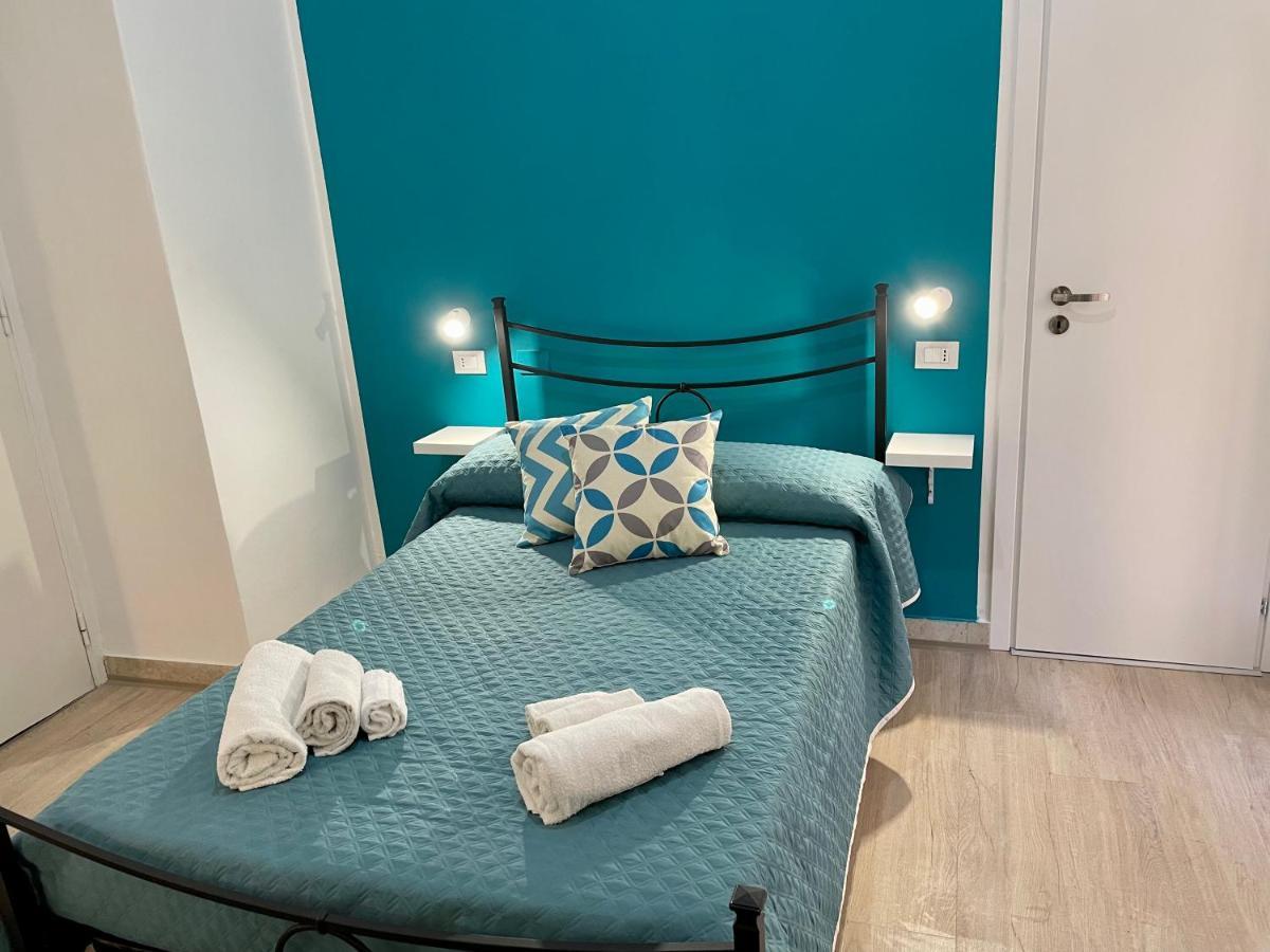 Casa Vittoria Hotel Палермо Екстериор снимка