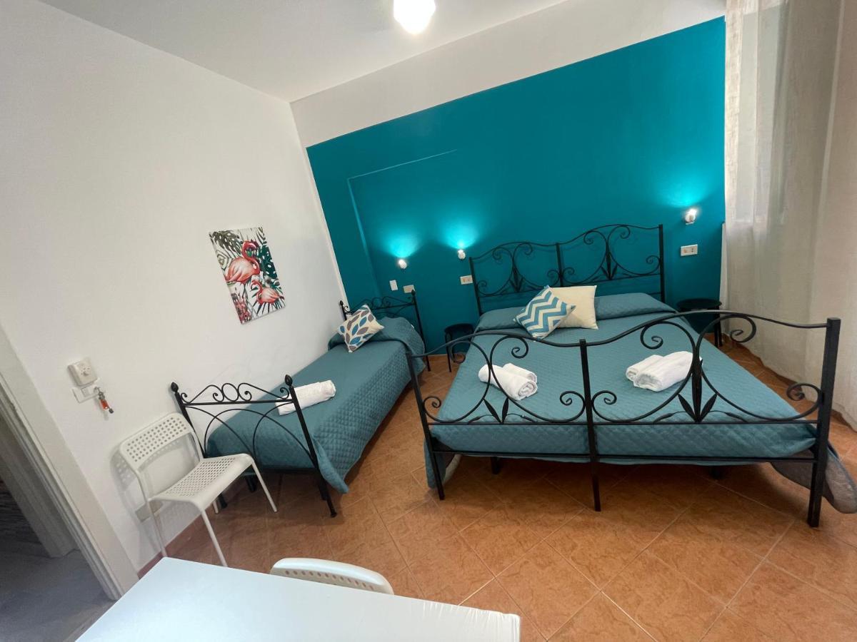 Casa Vittoria Hotel Палермо Екстериор снимка