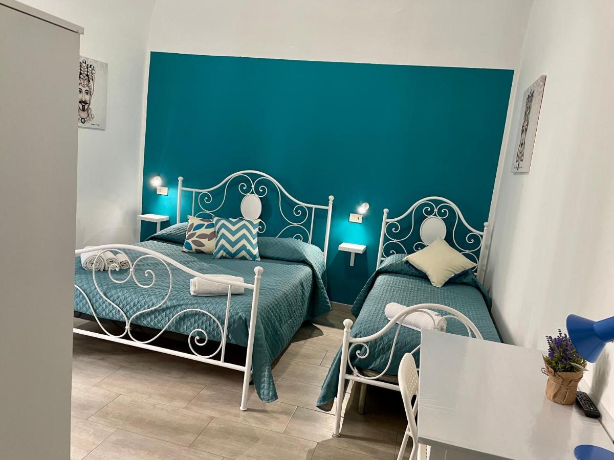 Casa Vittoria Hotel Палермо Екстериор снимка
