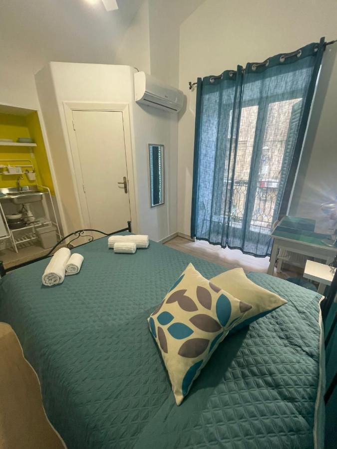 Casa Vittoria Hotel Палермо Екстериор снимка