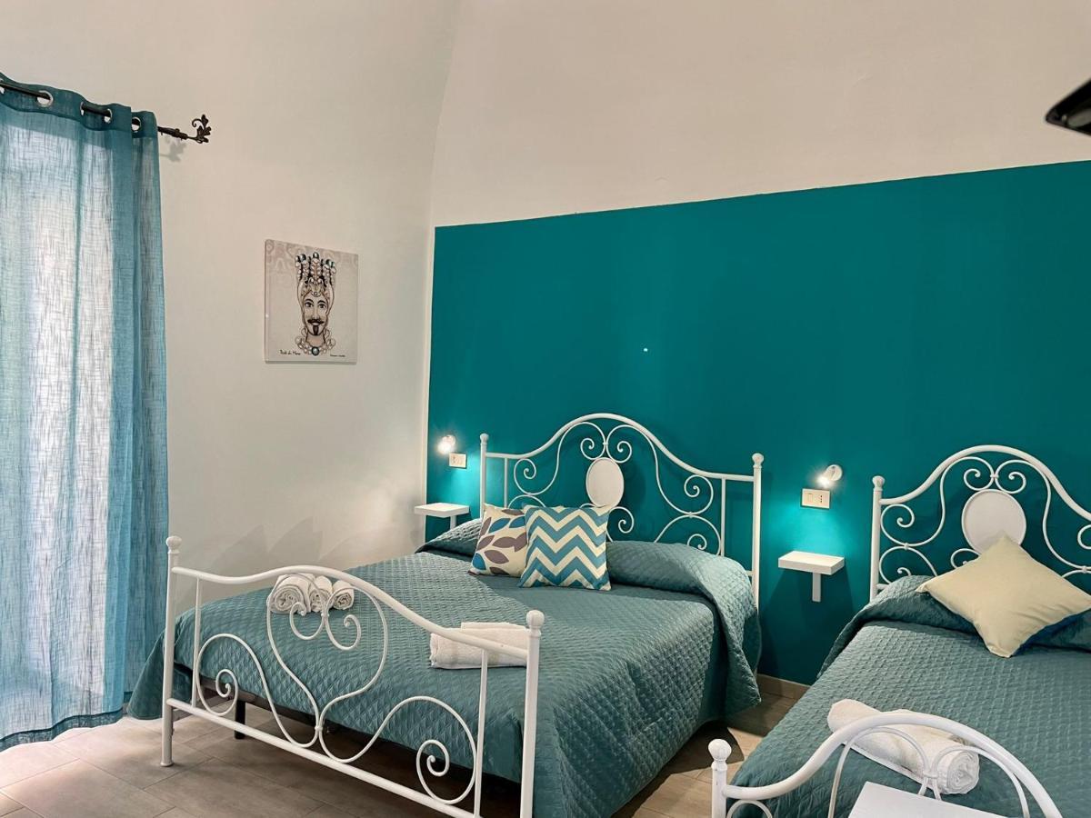 Casa Vittoria Hotel Палермо Екстериор снимка