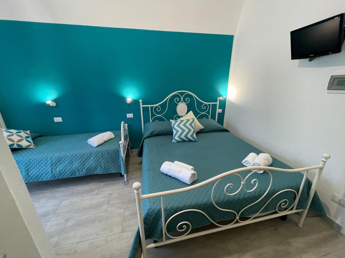 Casa Vittoria Hotel Палермо Екстериор снимка