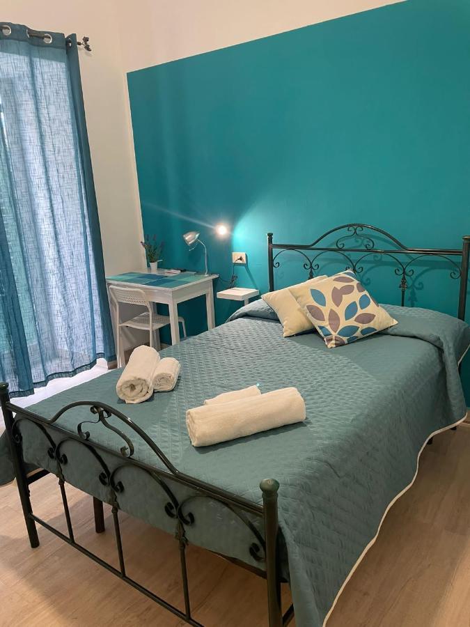 Casa Vittoria Hotel Палермо Екстериор снимка