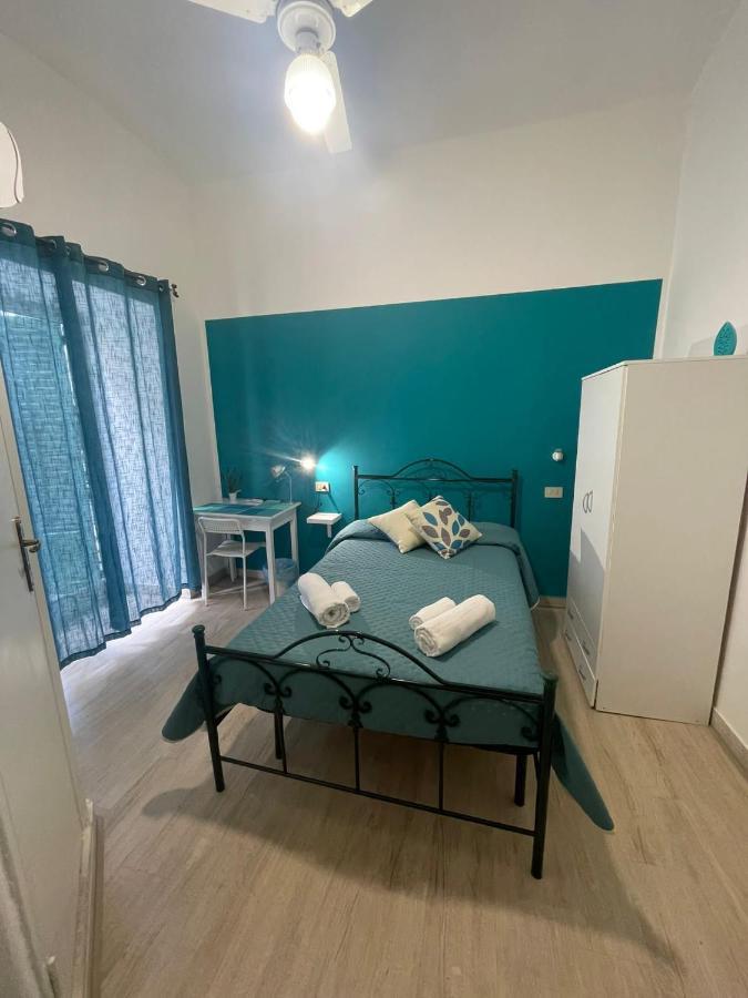 Casa Vittoria Hotel Палермо Екстериор снимка