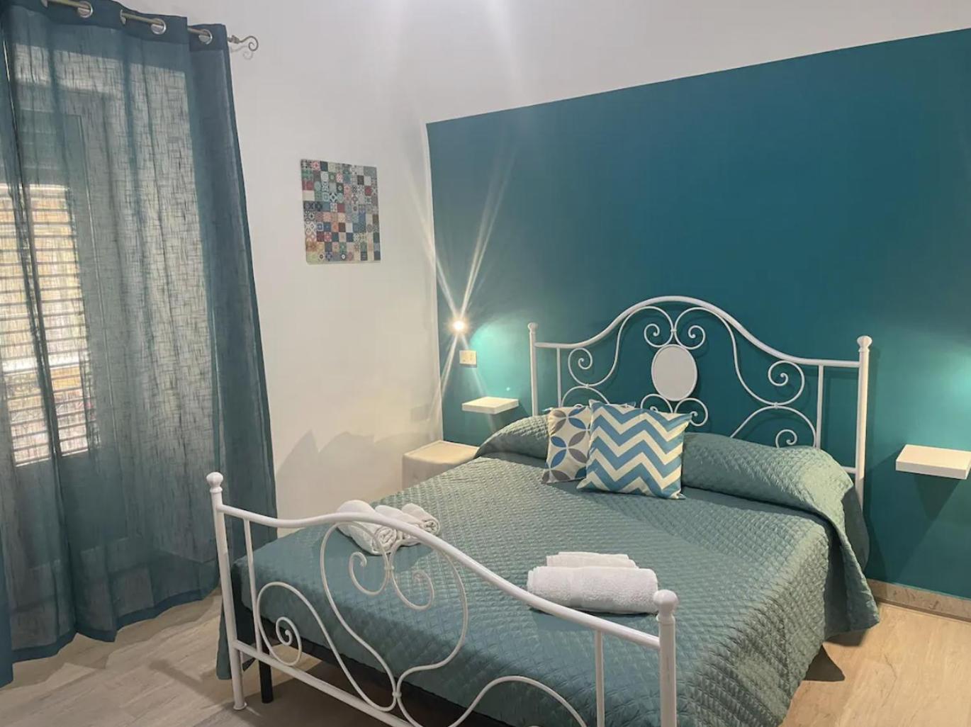Casa Vittoria Hotel Палермо Екстериор снимка
