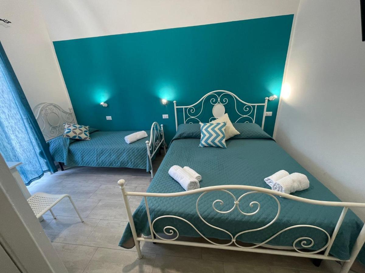 Casa Vittoria Hotel Палермо Екстериор снимка