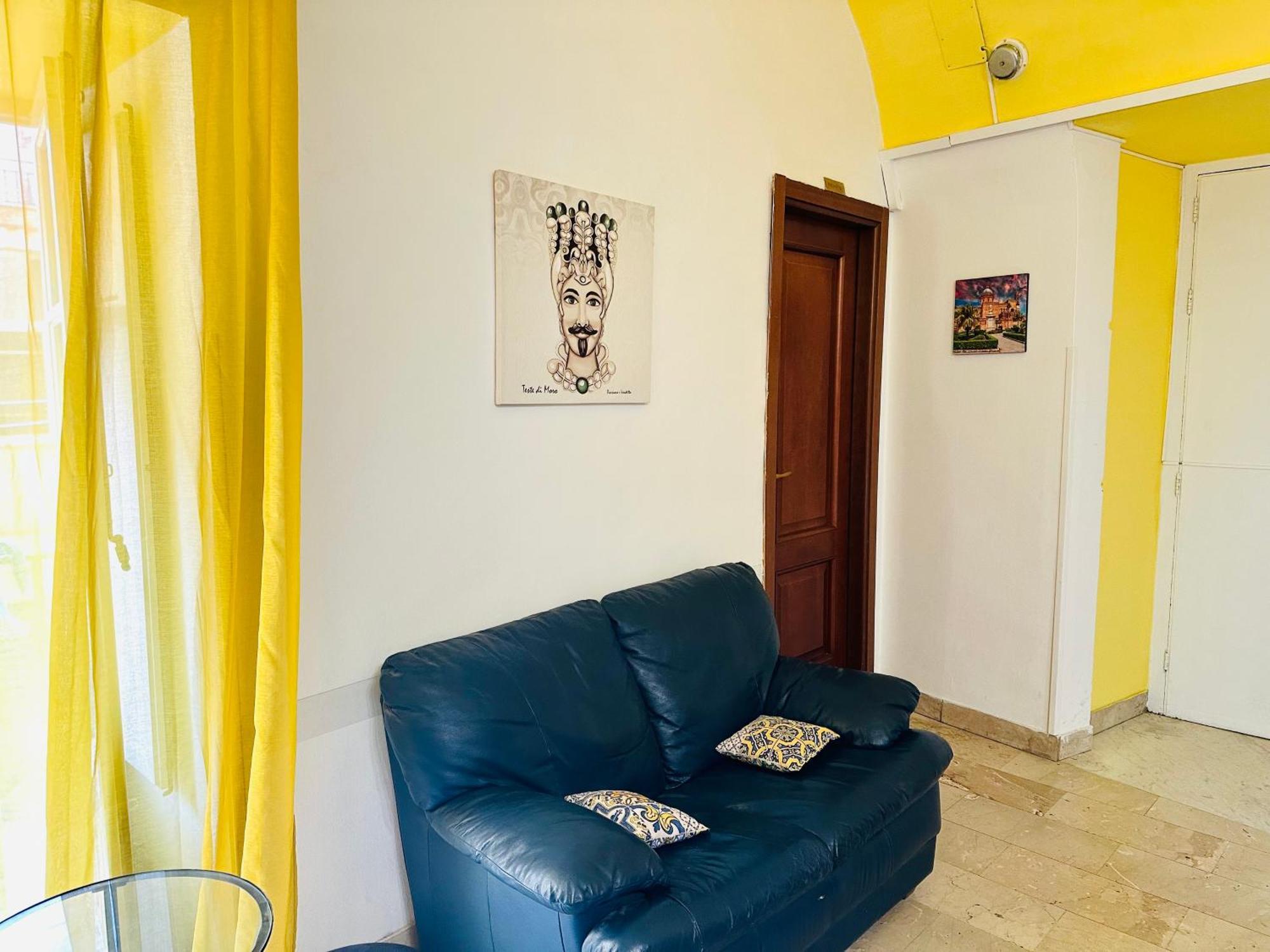 Casa Vittoria Hotel Палермо Екстериор снимка