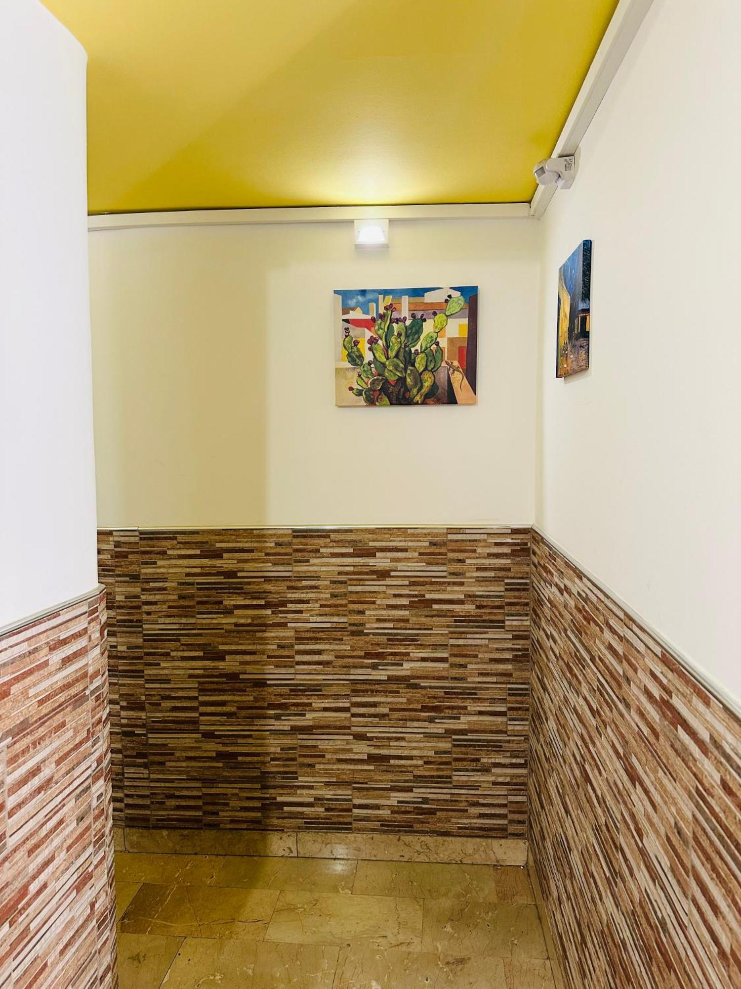 Casa Vittoria Hotel Палермо Екстериор снимка